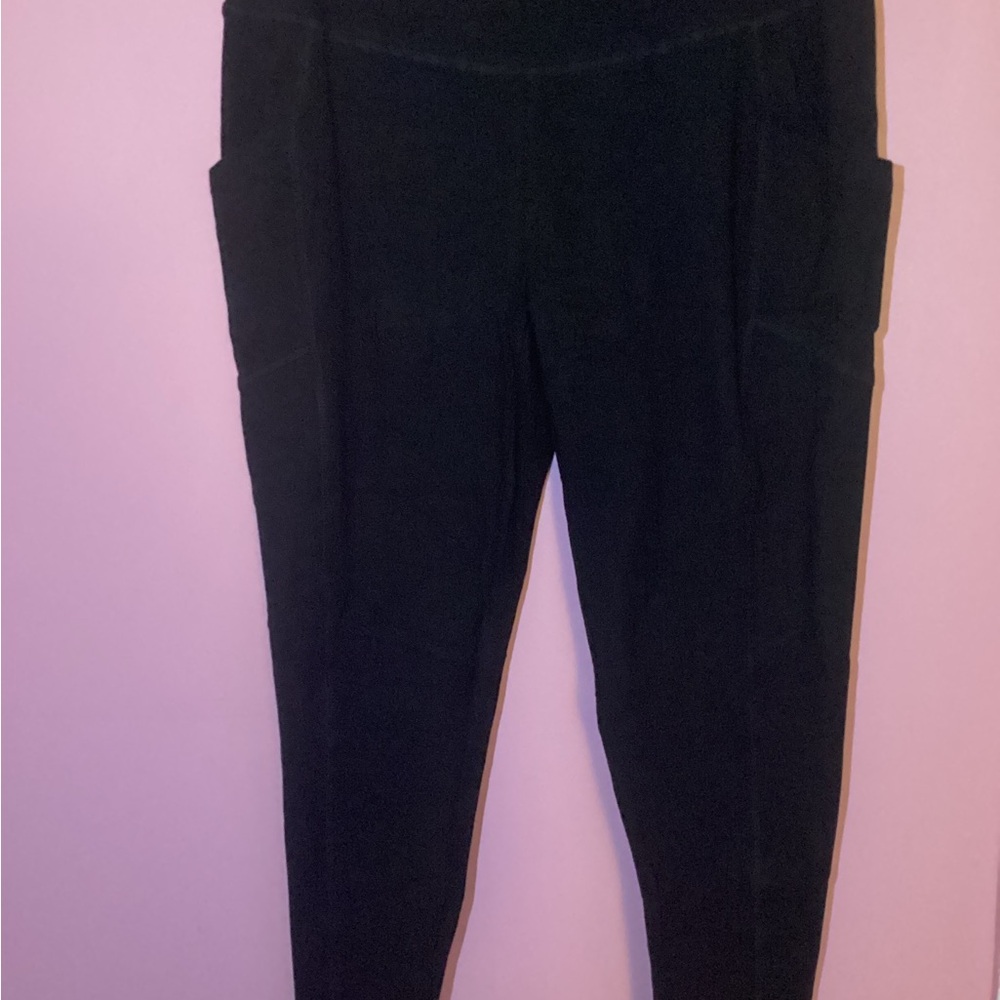 Black Women's Leggings with Side Pockets